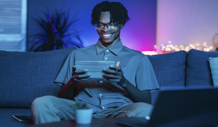 Bufferless streaming worldwide with PureVPN